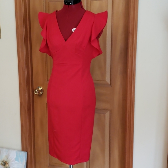 Stunning Red Dress - Picture 2 of 4